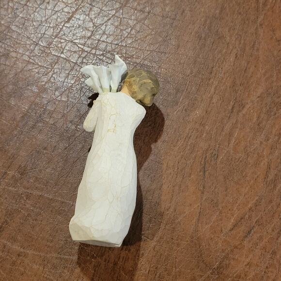 Demdaco Willow Tree White 2010 Beautiful Wishes Susan Lordi Angel Figurine - Picture 4 of 9